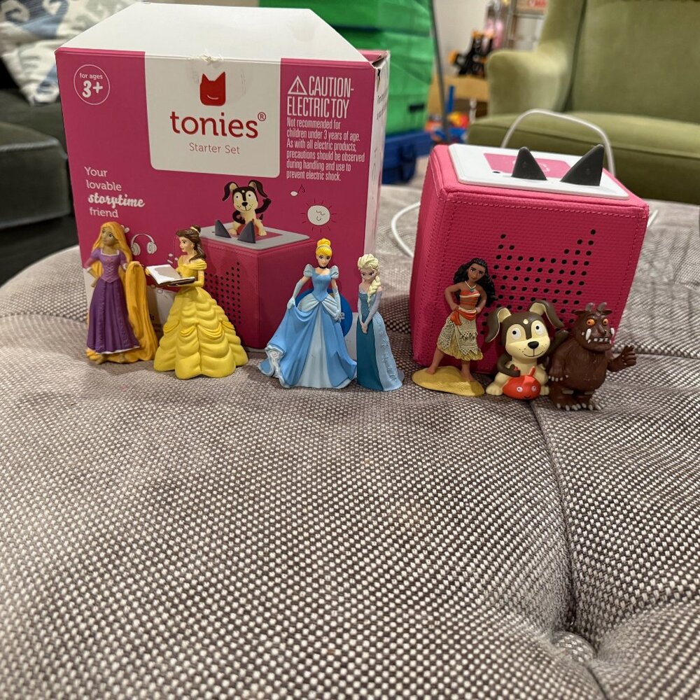 Children's Tonies Music Box - Never Used, Original Box, Includes Characters